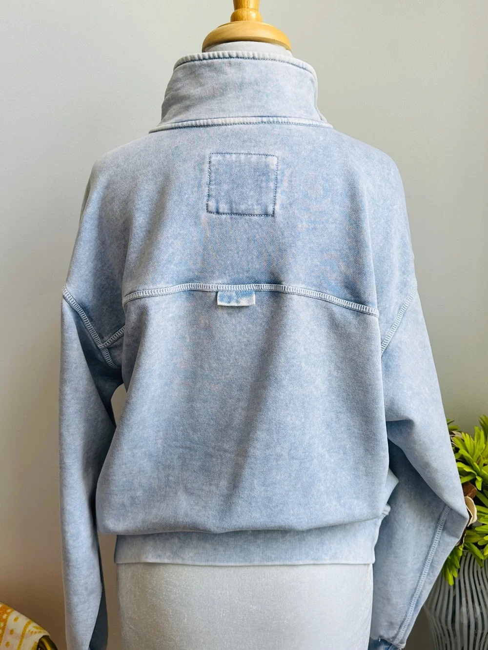 American Eagle Half-Zip Pullover Sweatshirt - Picture 3 of 9